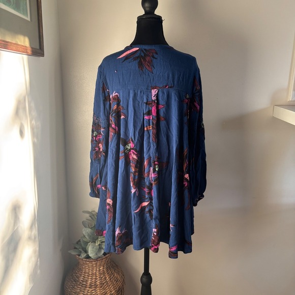 Free People Tree Swing Blue Floral Print Keyhole Neck Long Sleeve Tunic Boho S - Picture 4 of 14